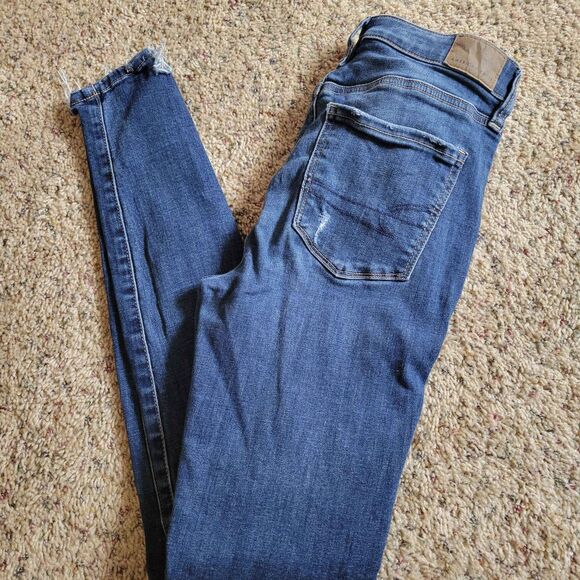 Women's Size 2 American Eagle Super Hi Rise Jeggings - Picture 1 of 7